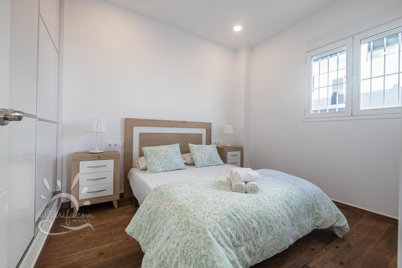 Apartamentos Dom Room Тарифа Екстериор снимка